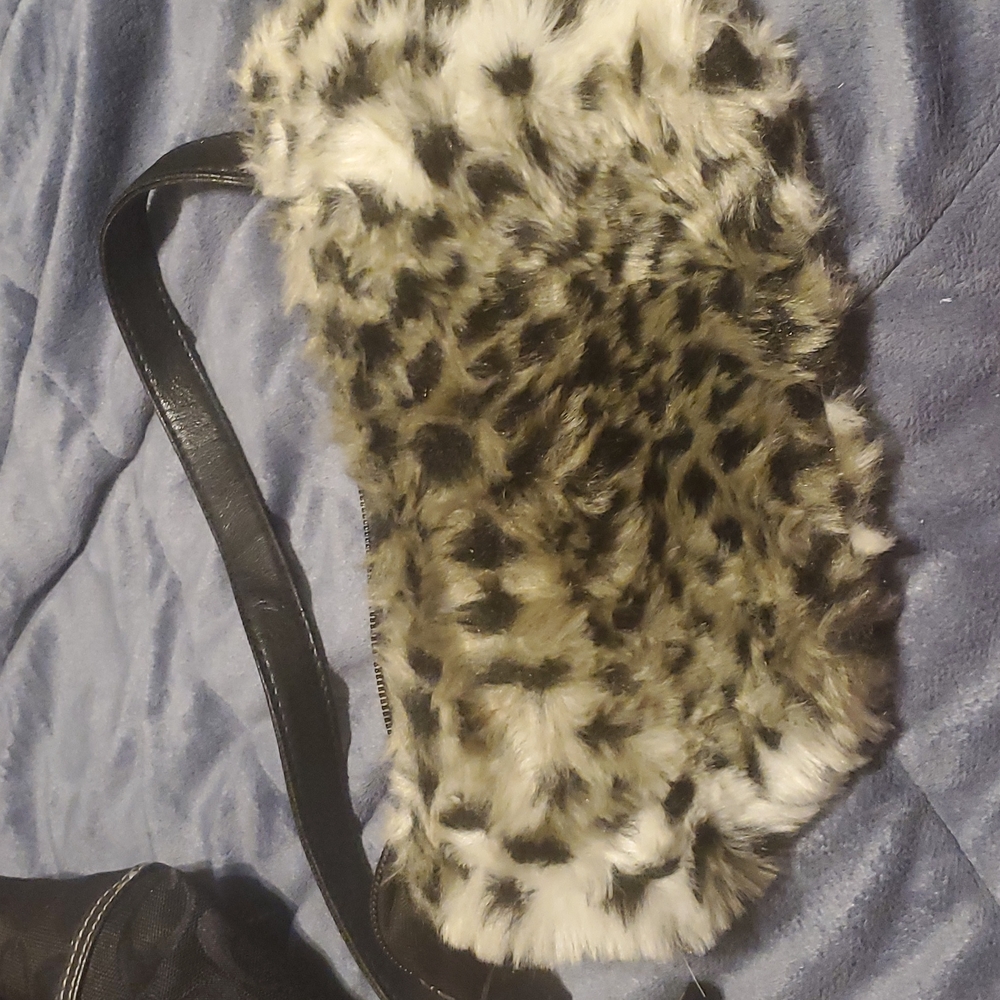 Leopard purse